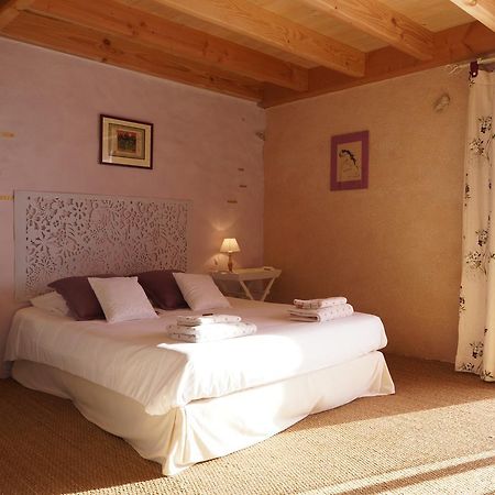 Bed and Breakfast Bout de Cote à Lacam-dʼOurcet Chambre photo