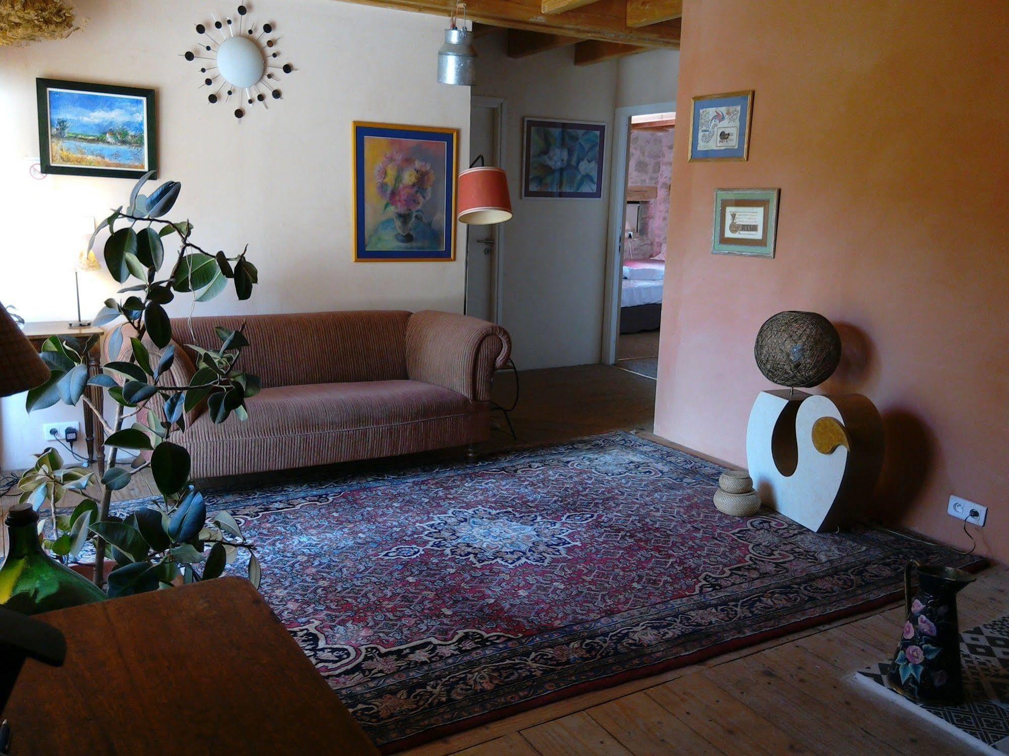 Bed and Breakfast Bout de Cote à Lacam-dʼOurcet Extérieur photo